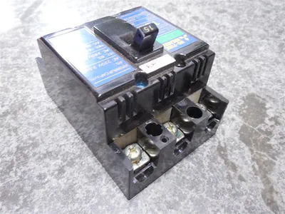 Mitsubishi NF30-CB No-Fuse Circuit Breaker 15 Amps 250VAC Used