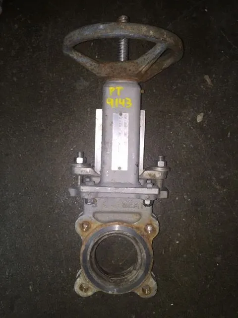 Dezurik 3" Knife Gate Valve Hand Wheel Operated