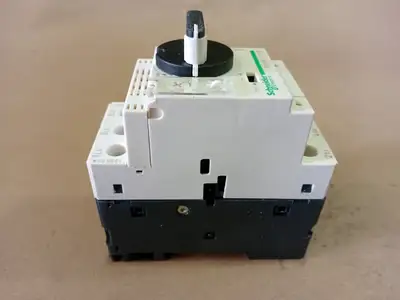 NEW SCHNEIDER ELECTRIC GV2P21