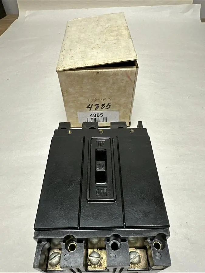 Used GE TE32070 Circuit Breakers | Surplus Asset Holdings #1188978