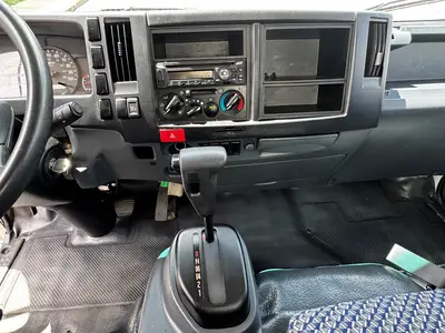 Used 2023 ISUZU NPR HD Box trucks Florida US | Truck and Van Outlet #1509136