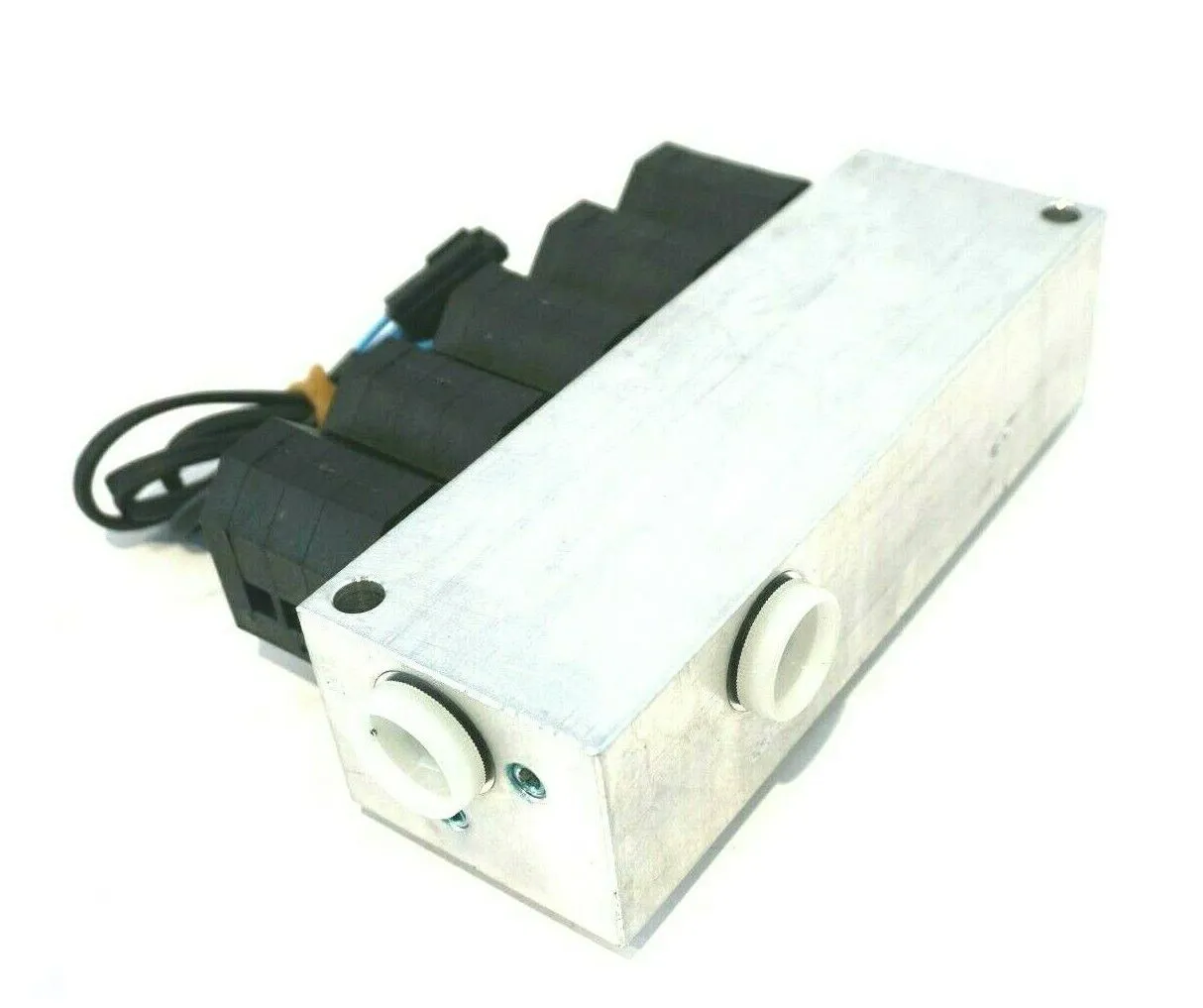 NEW DOOSAN 426-00245A SOLENOID VALVE 42600245A
