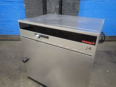 USED MEMMERT HCP108