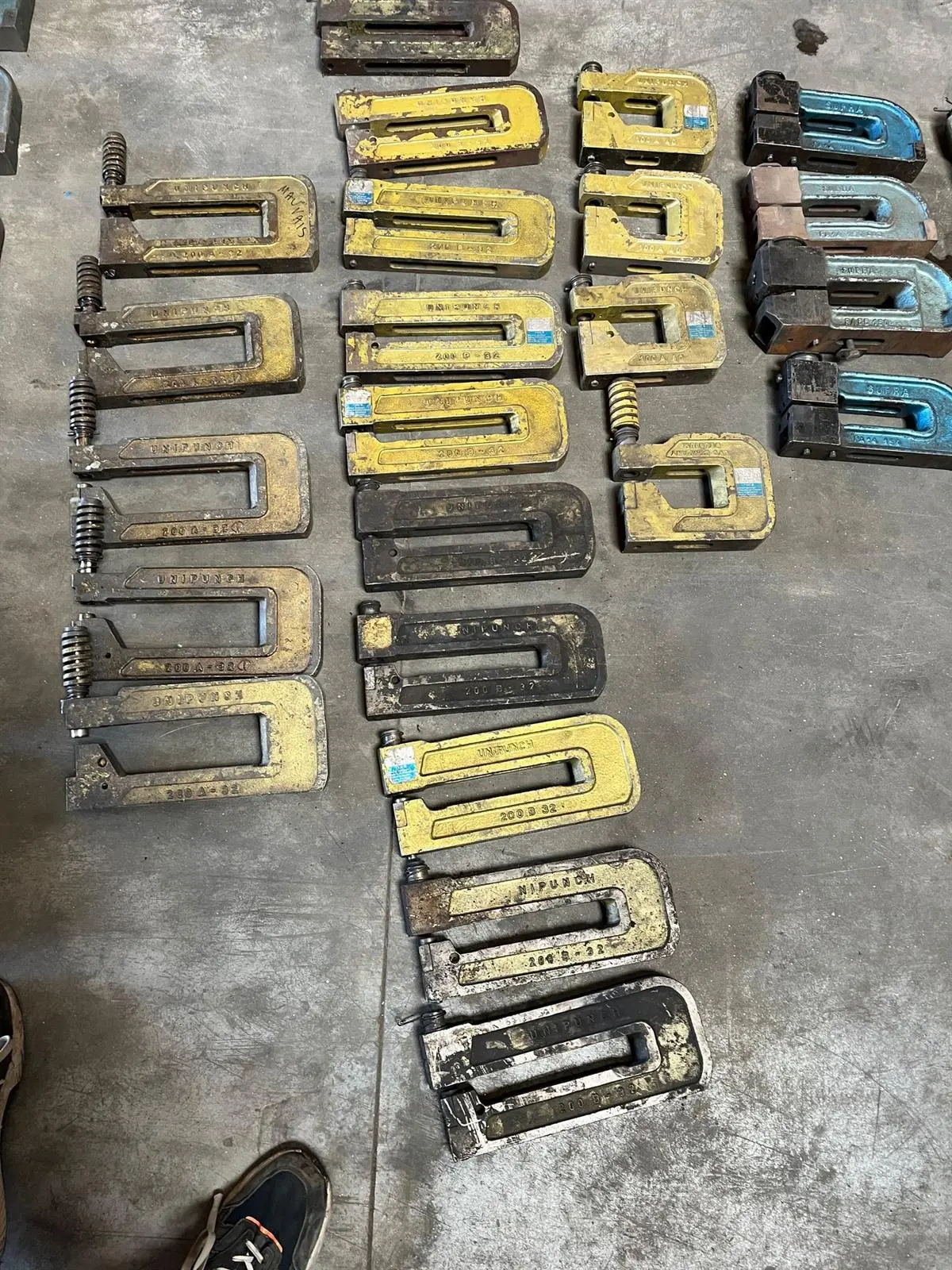 USED PUNCHING UNITS UNIPUNCH