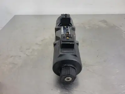 NEW YUKEN DSG-03-3C3-D12-N-5090
