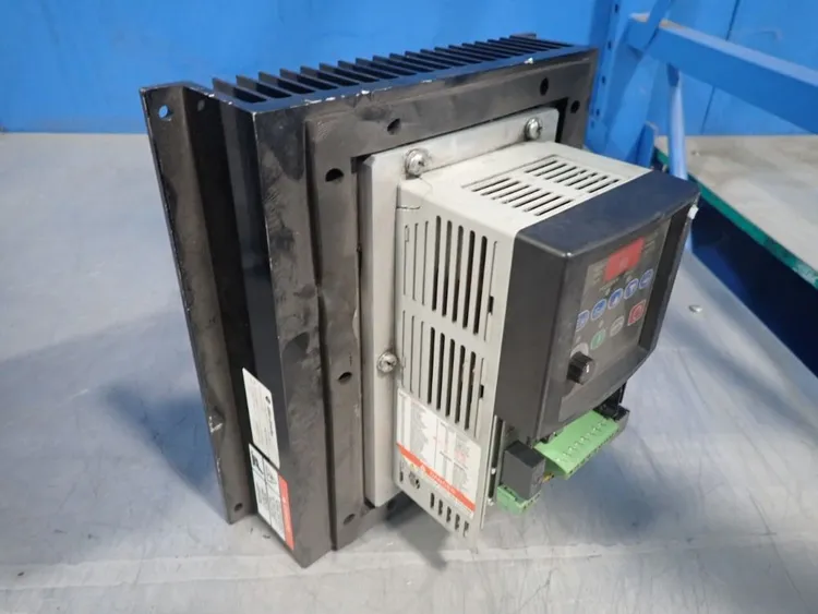 Used ALLEN BRADLEY 22BD2P3H204 Servo Drives | HGR 24 #744202