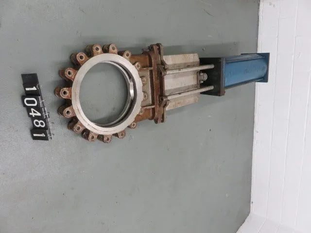 Trueline TL 16"-150 knife gate valve with pneumatic actuator