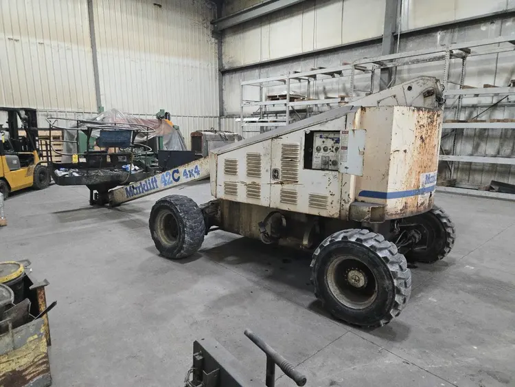 Used _UNKNOWN_ _UNKNOWN_ Telescopic Boom Lifts Ohio US | IRS Auction #1186515
