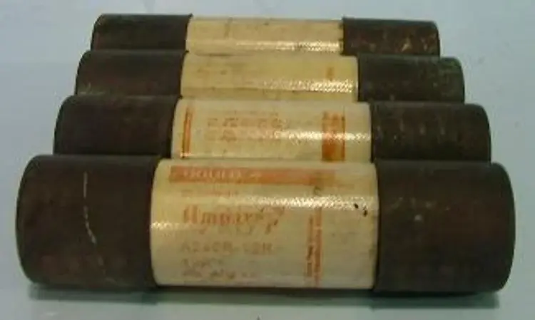 Used MERSEN/FERRAZ/GOULD-SHAWMUT _UNKNOWN_ Fuses Texas US | Bamko Surplus Process Equipment #929057
