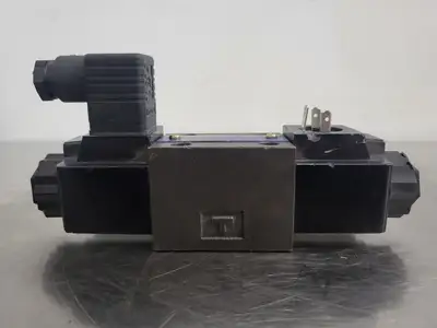 NEW YUKEN DSG-01-3C3-A120-N-6090