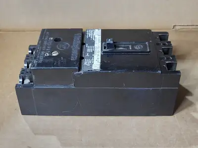 Used WESTINGHOUSE FB3040PL Switchgears British Columbia CA | Lenmark #409272