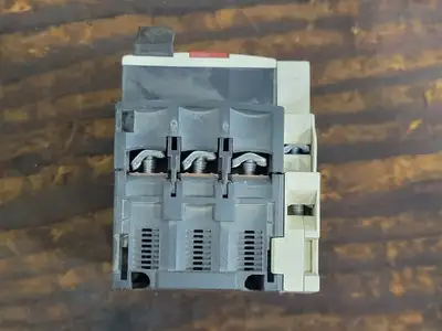 Used TELEMECANIQUE GV2ME14 Switchgears British Columbia CA | Lenmark #242055