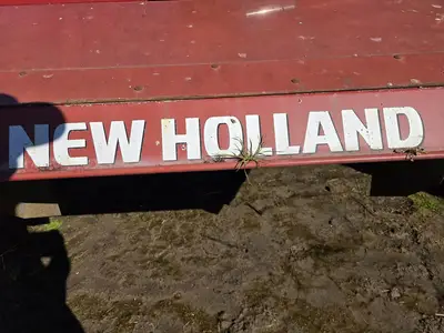 USED 2016 NEW HOLLAND H7150