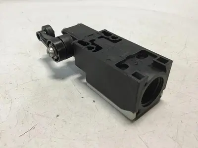 Used MOELLER AT0-02-1-I Relays & Switches Michigan US | Ideal Machinery #1260324