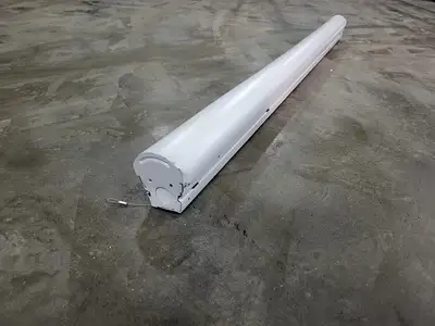 NEW DAY-BRITE FSS470L840-UNV