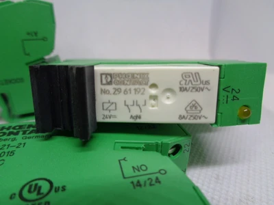 USED PHOENIX CONTACT PLC-BSC-24DC/21-21