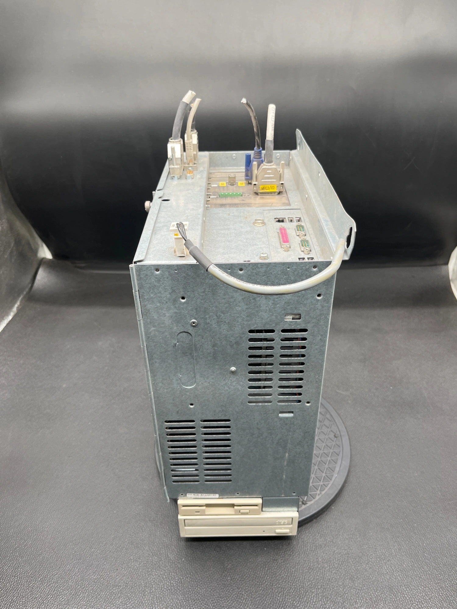 USED KUKA KPC ED05