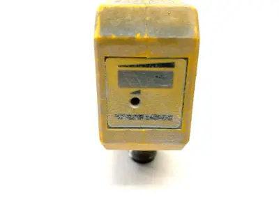 USED TURCK CLASS 2 INLINE FLOW CONTROL SENSOR 24VDC 6870640