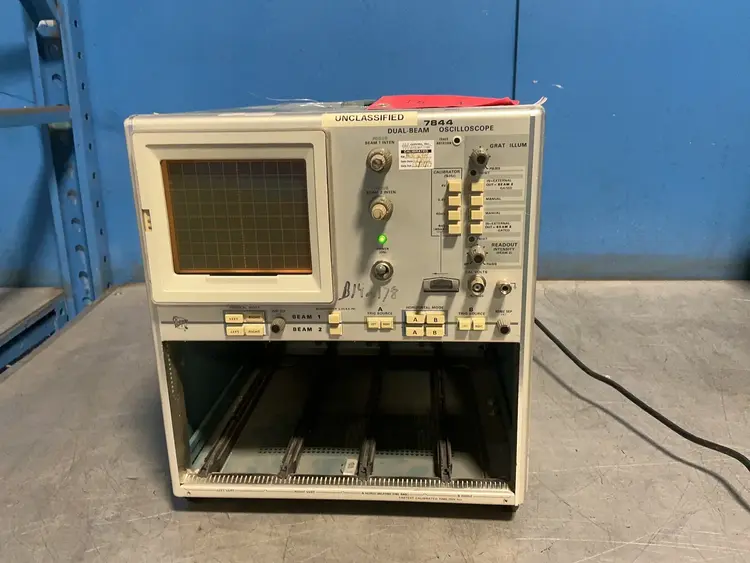 Used TEKTRONIX 7844 Oscilloscopes Ohio US | HGR 24 #1463381
