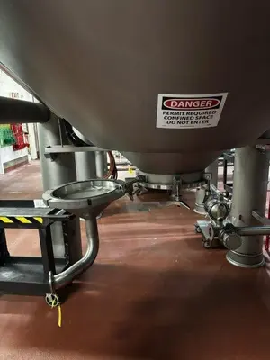 1995 MUELLER 16,600 GALLON Stainless Steel Tanks | Perry Equipment (4)