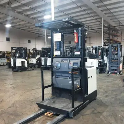 USED 2016 CROWN SP3510-30