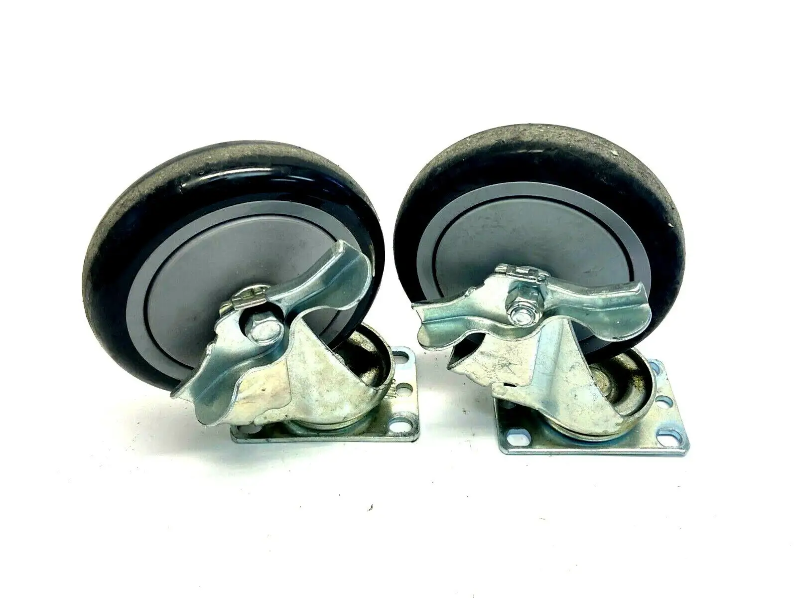 USED DURABLE SUPERIOR CASTERS SERIES 14 FLAT TREAD SWIVEL MOUNT CASTERS