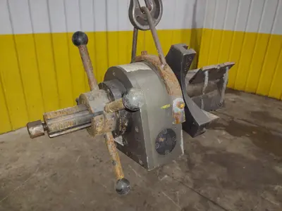 H&S TOOL SMALL FIELD PIPE BEVELING MACHINE: YOBRO #24079