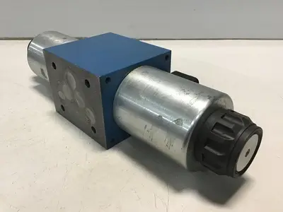 USED REXROTH 4WE10J32CG24N9Z4