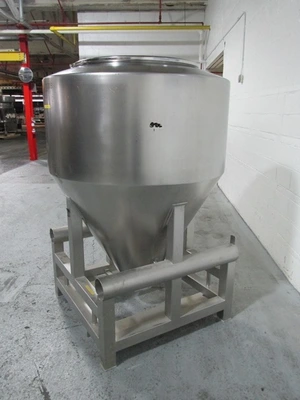 Used _UNKNOWN_ _UNKNOWN_ Dish & Cone Bottom Tanks Ohio US | Federal Equipment Company #1553399