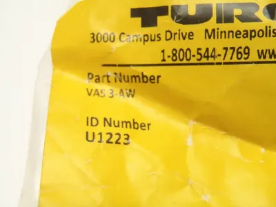 VAS 3-AW | Turck  Sensor Connector Male 3 Positions Straight Cable Mount - New