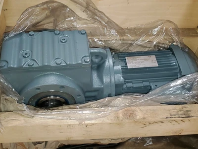 NEW SEW-EURODRIVE SA47/T DRN80M4