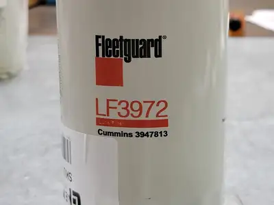 NEW FLEETGUARD LF3972