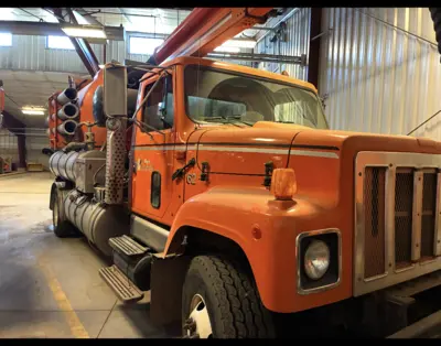 Used 2000 Vactor 2100CL Combination Sewer Cleaners Michigan US | American Contractors Equipment Supply #1493723