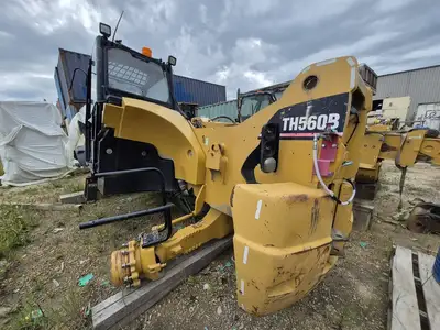 USED CATERPILLAR TH560B