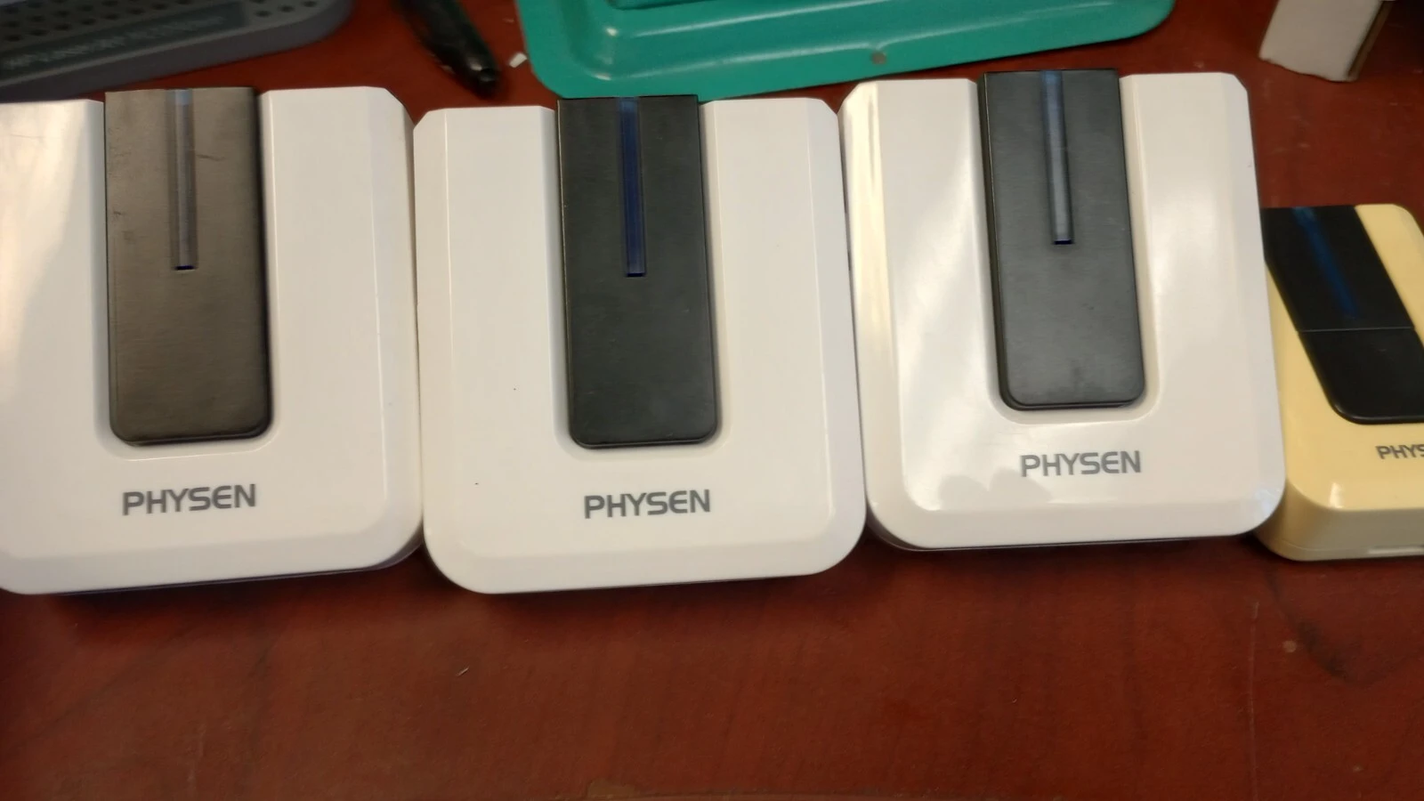 USED PHYSEN DOORBELL CHIMES