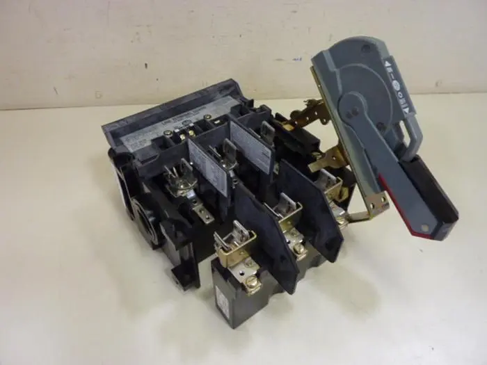 USED ALLEN BRADLEY 1494V-DS30 SER A