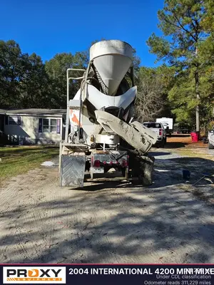 Used 2004 INTERNATIONAL 4200 MINI MIXER Concrete Mixer Trucks Georgia US | Proxy Equipment #1380316