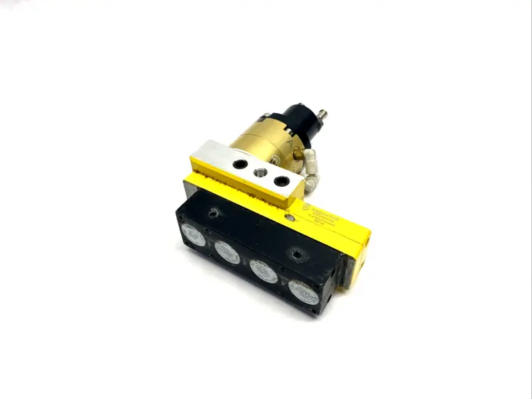 Used MAGSWITCH 81401096, PLAY20X4 NAAMS Misc Industrial Equipment | Maverick Industrial Sales #1107801