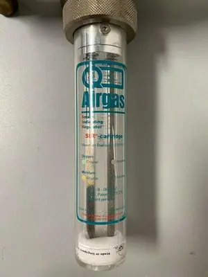 USED AIRGAS Y11-SR145A GAS REGULATOR 3000 PSI W/ SMART INDICATING REGULATOR TESTER