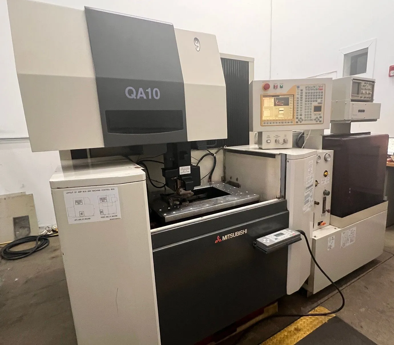 USED 2000 MITSUBISHI EDM QA10