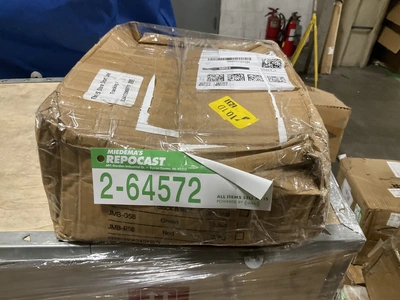 Used BUTTON MAKER, 1.25 INCH/32MM PIN MAKER WITH 500PCS BUTTON PARTS, ERGONOMIC ARC HANDLE PUNCH _UNKNOWN_ Assembly Machines Michigan US | Miedema Asset Management Group #1414561