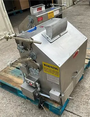 USED ACME PIZZA DOUGH ROLLER