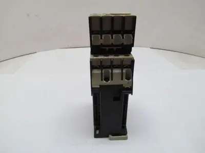 Telemecanique LP2D0901BDREQ3528G20 Contactor Relay 24VDC Coil