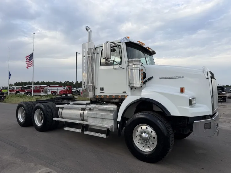Used 2019 WESTERN STAR 4900 SA DAY CAB Conventional trucks Minnesota US | Carco Truck & Equipment #1513904
