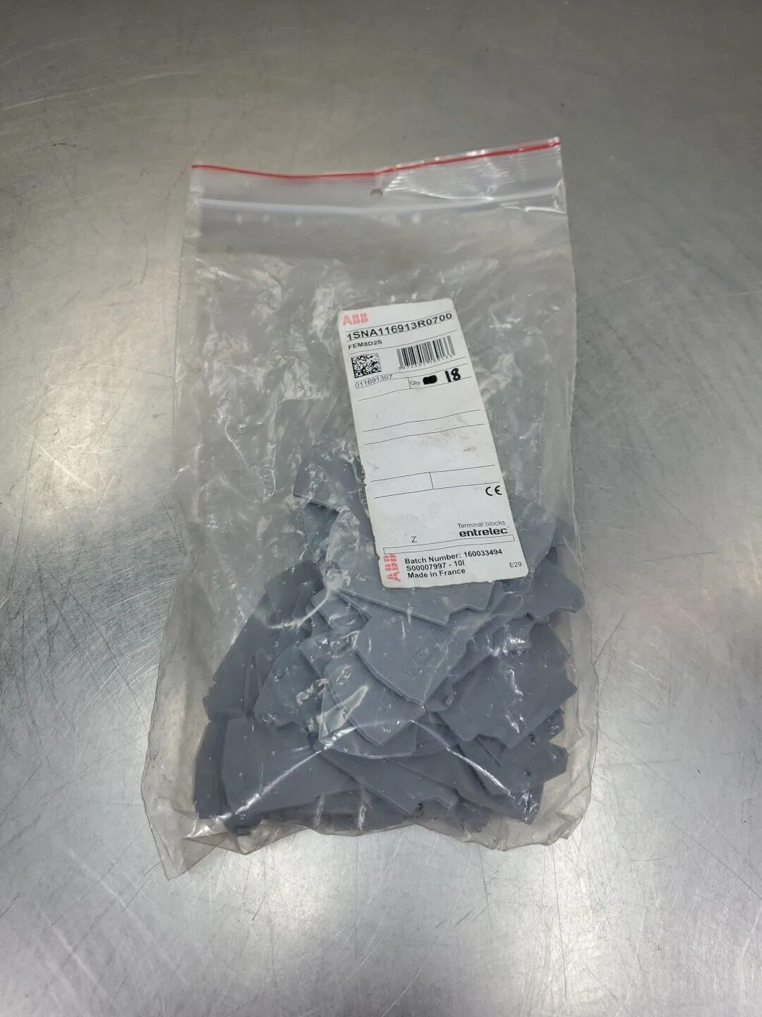 ABB/Entrelec 1SNA116913R0700 Terminal End Plate, Lot of 18. 4D-13