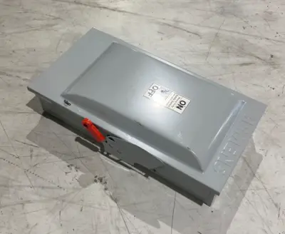 USED SIEMENS HEAVY DUTY FUSIBLE DISCONNECT SWITCH 200A MAX TYPE 1