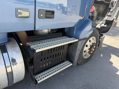 Used 2010 VOLVO VNL Conventional trucks Indiana US | Miedema Asset Management Group #1414542