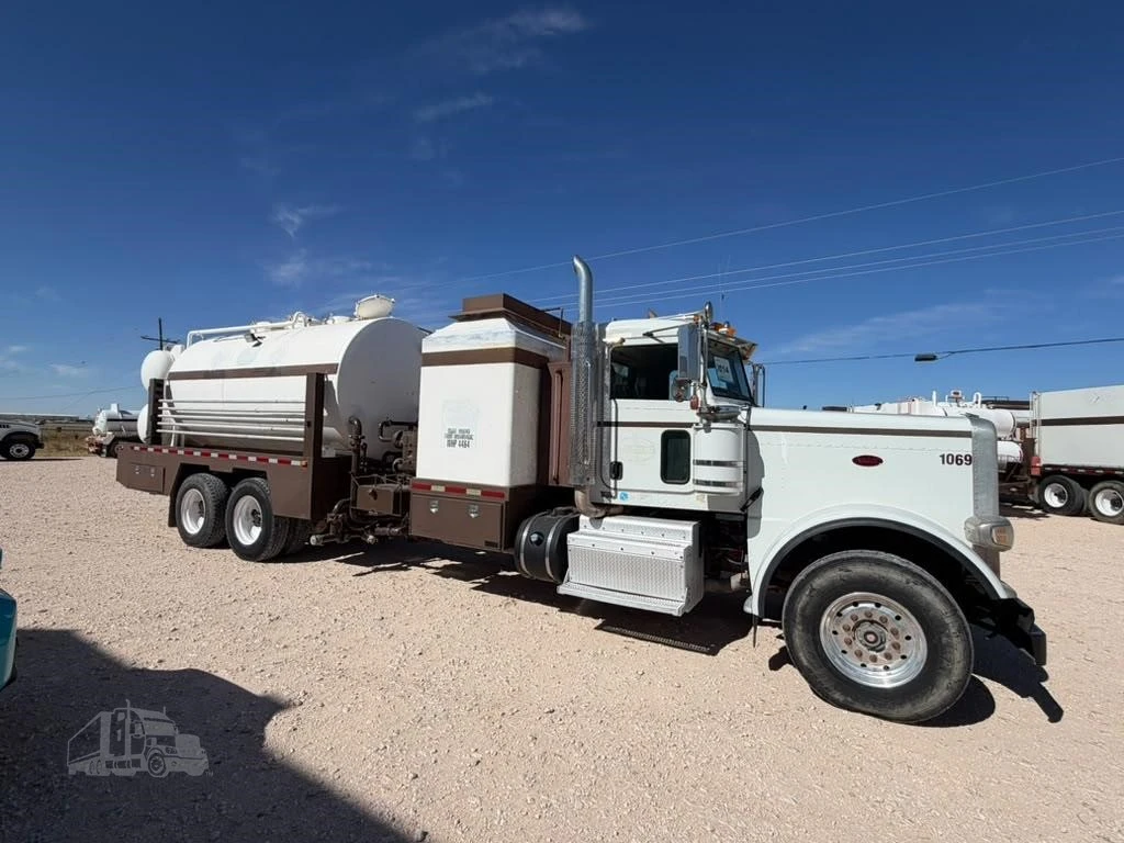 Used 2014 PETERBILT 367 Septic/Sewer/Vacuum Trucks Texas US | Roll Off Truck World #1491914