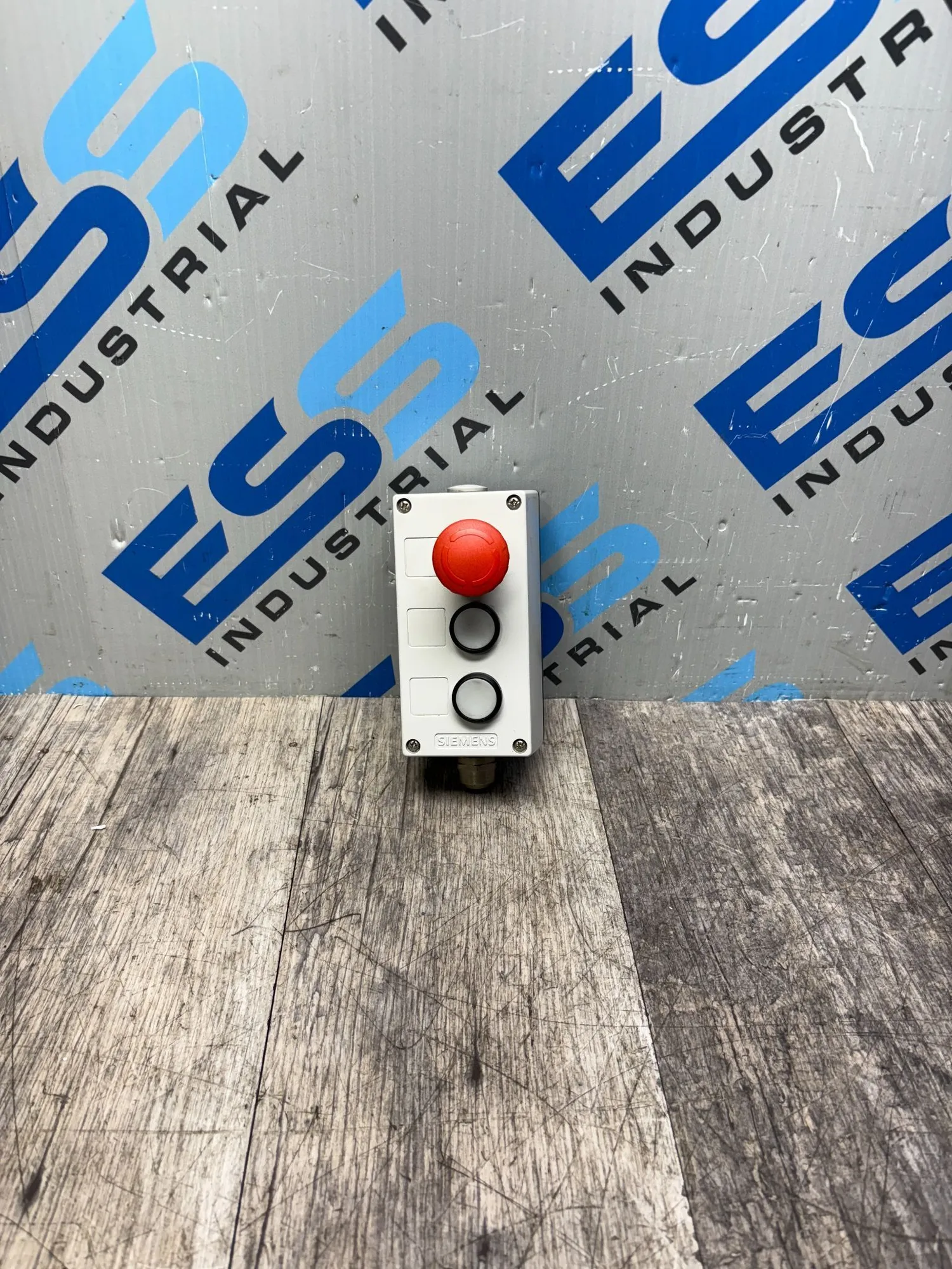 USED SIEMENS 3SB3