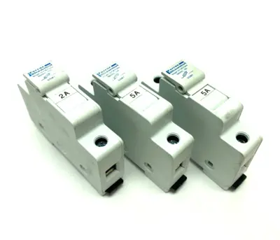 USED FERRAZ SHAWMUT ULTRASAFE MIDGET FUSE HOLDER